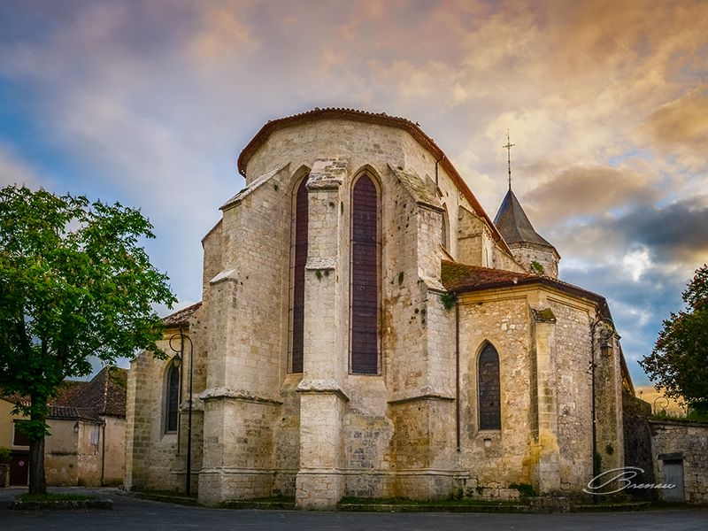 Eglise Saint Félicien, Issigeac, France.